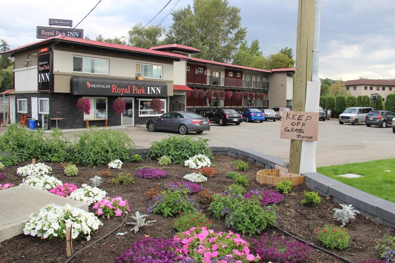 Okanagan Royal Park Inn By Elevate Rooms Vernon Exterior photo